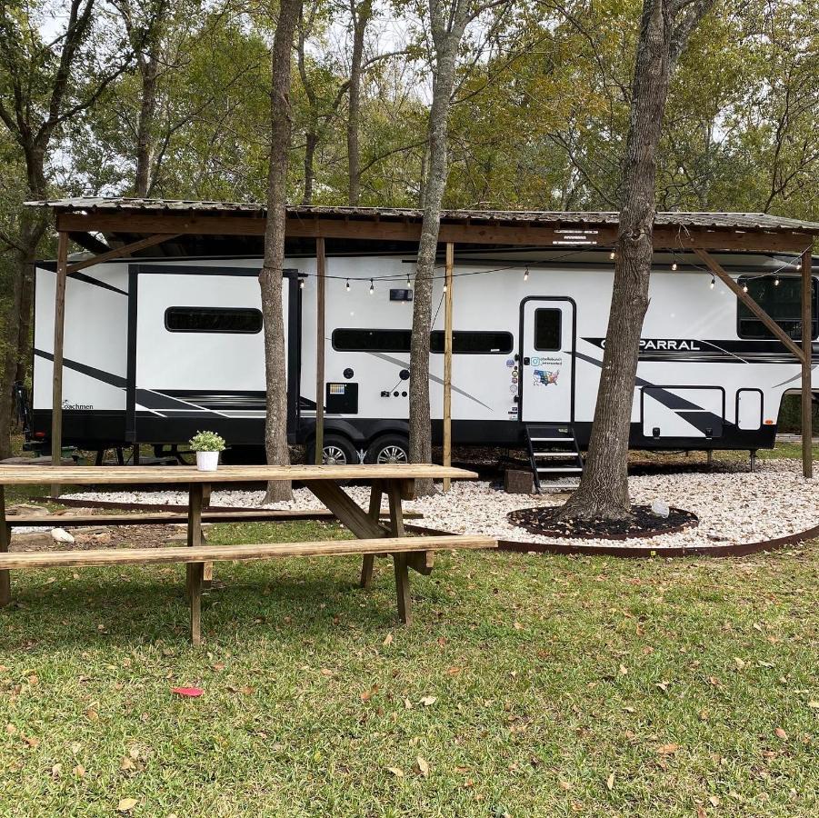 Cozy Rv Experience W/Pool+Spa Near Lake Conroe Willis Dış mekan fotoğraf
