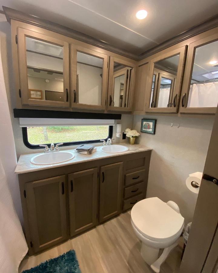 Cozy Rv Experience W/Pool+Spa Near Lake Conroe Willis Dış mekan fotoğraf
